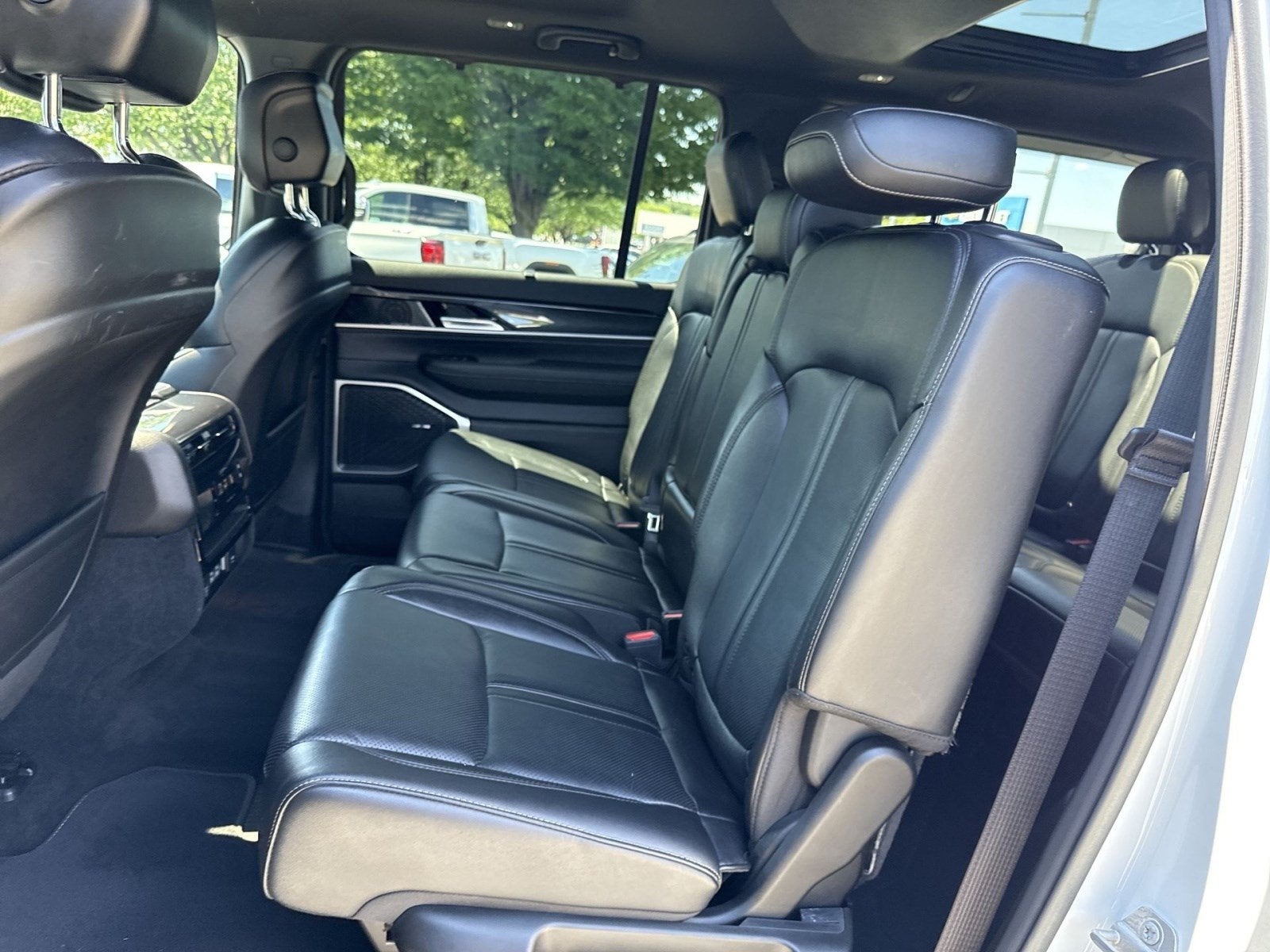 2023 Jeep Wagoneer 4x4