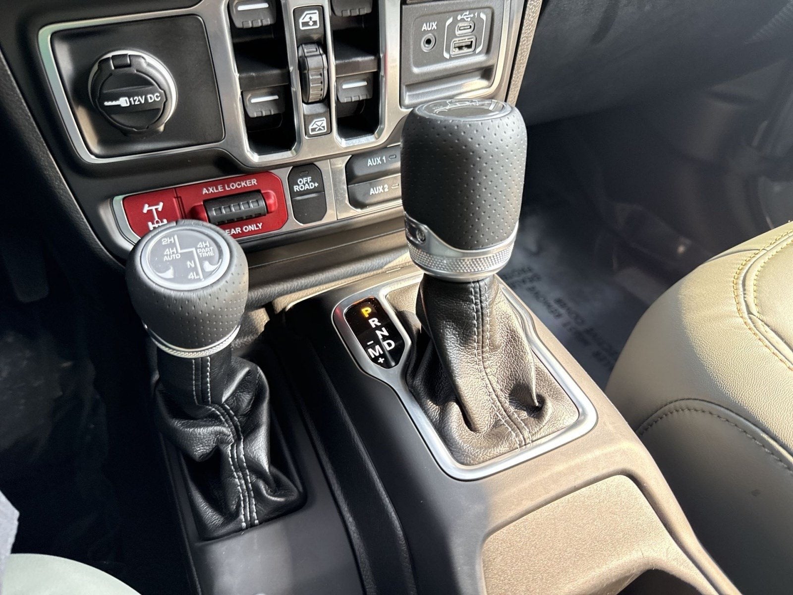 2025 Jeep Gladiator Mojave X