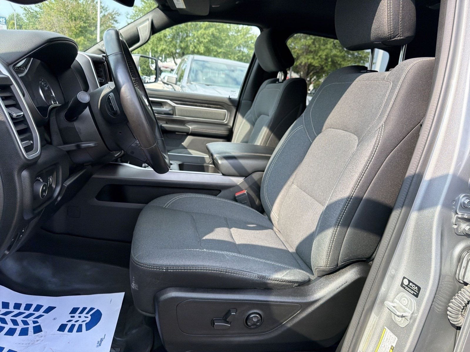 2021 RAM 1500 Big Horn Crew Cab 4x4 5'7" Box