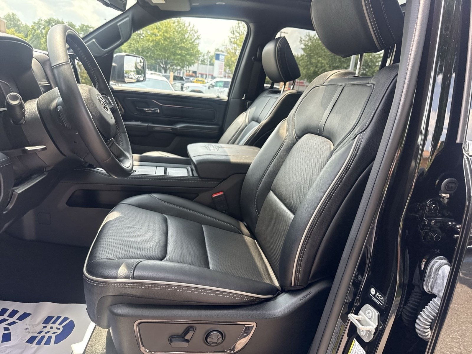 2024 RAM 1500 Limited Crew Cab 4x4 5'7" Box