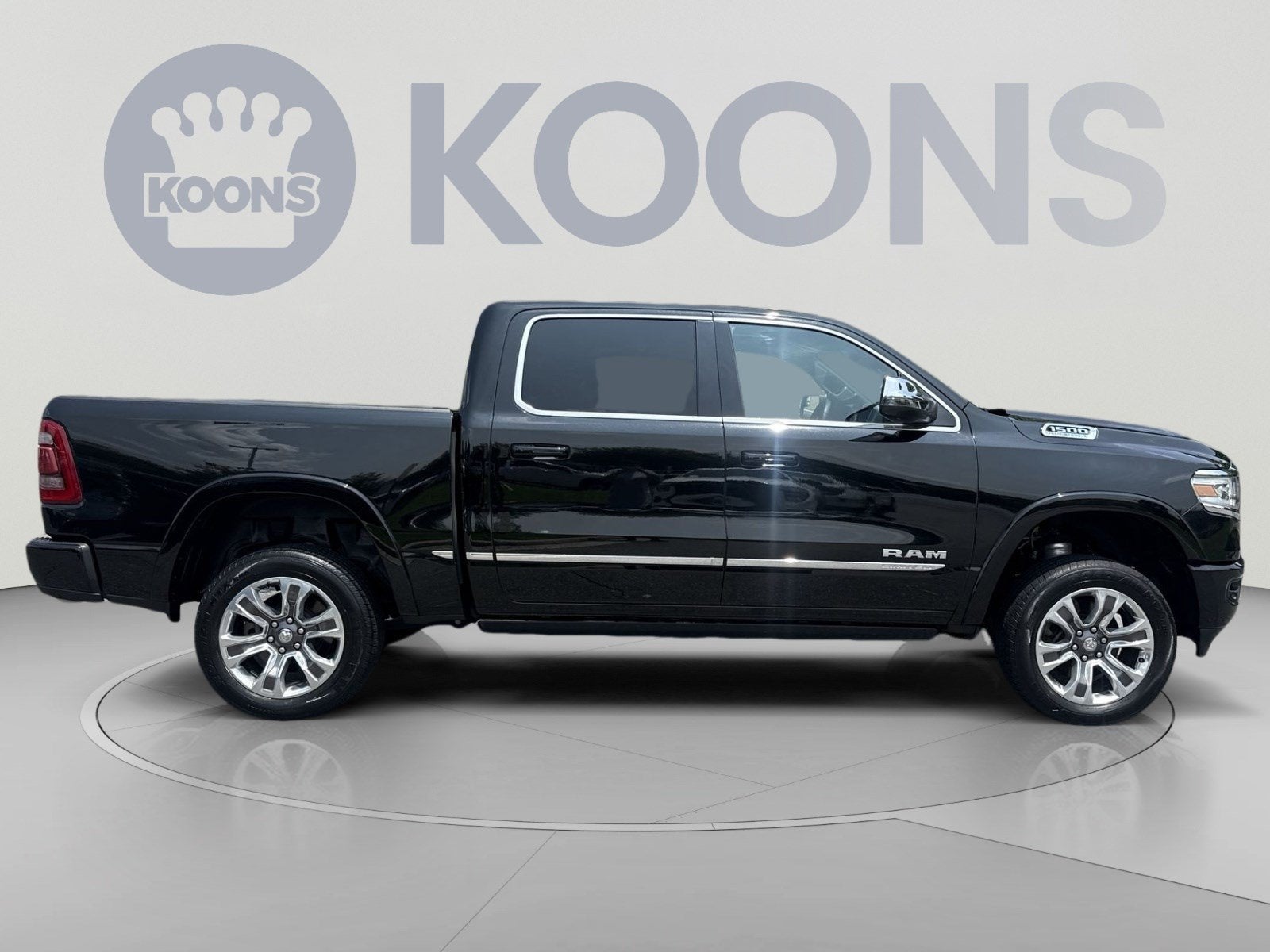 2024 RAM 1500 Limited Crew Cab 4x4 5'7" Box