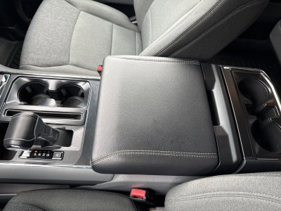 2024 Ford F-150 Lightning Flash