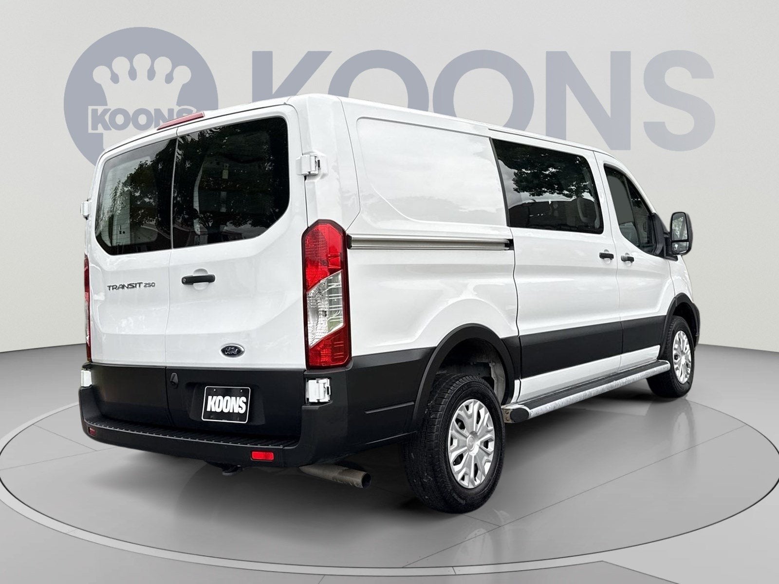 2025 Ford Transit Cargo Van T-250 130" Low Rf 9070 GVWR RWD