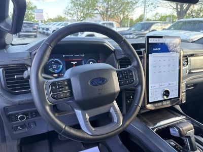 2025 Ford F-150 Lightning LARIAT