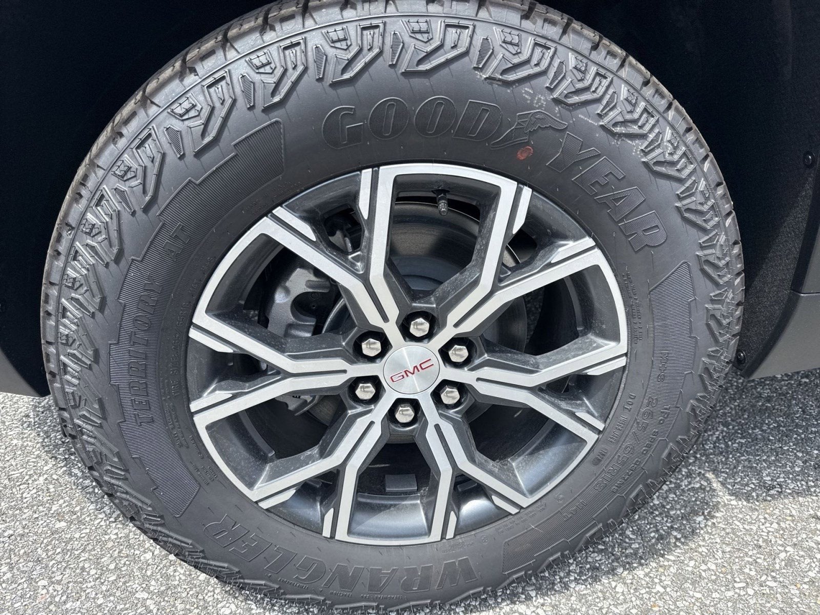 2026 GMC Acadia AT4