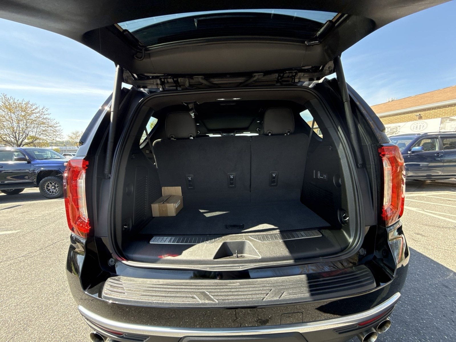 2024 GMC Yukon Denali