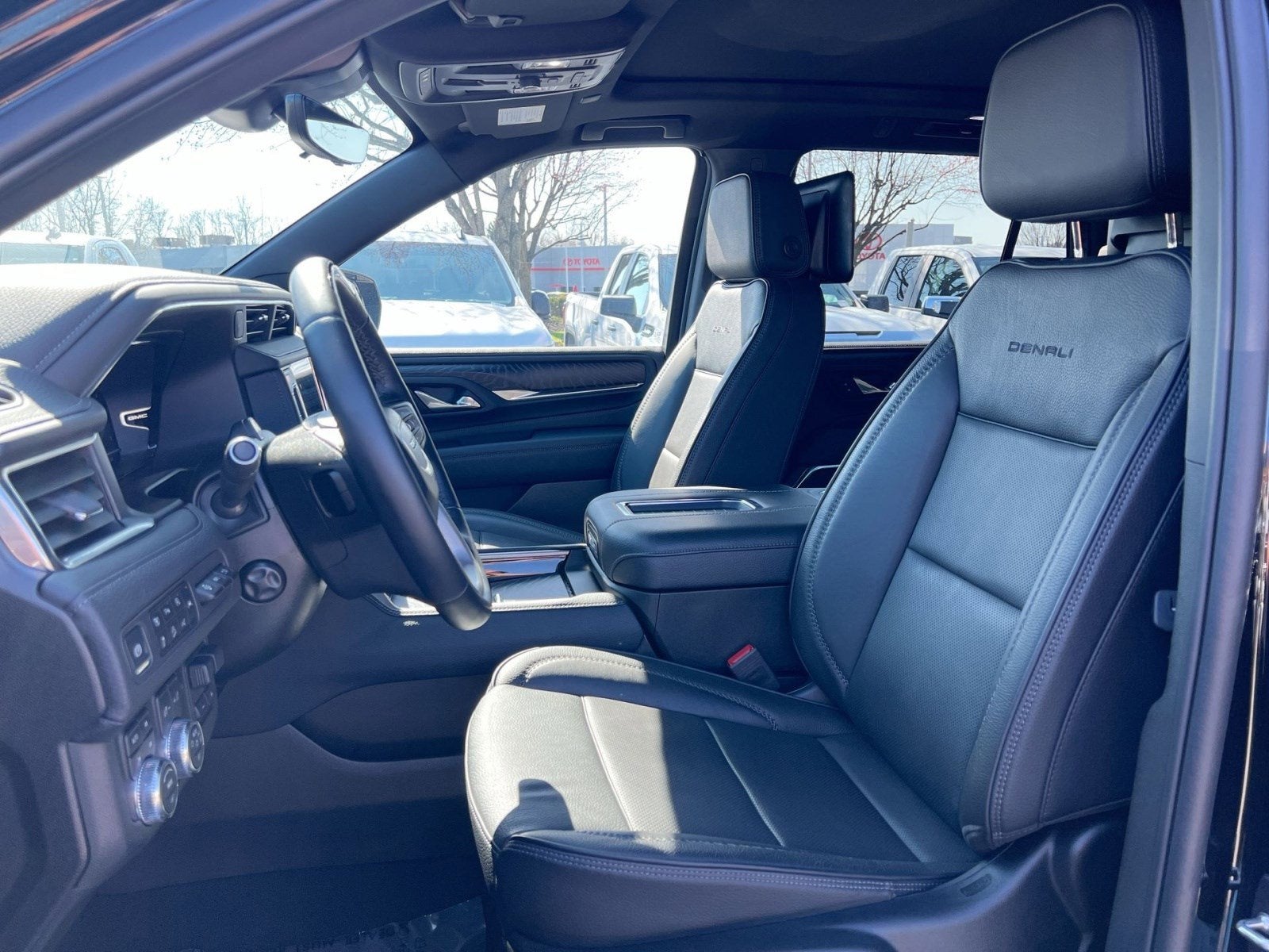 2024 GMC Yukon Denali