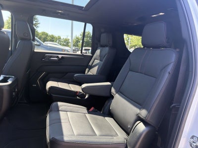 2025 Chevrolet Suburban RST