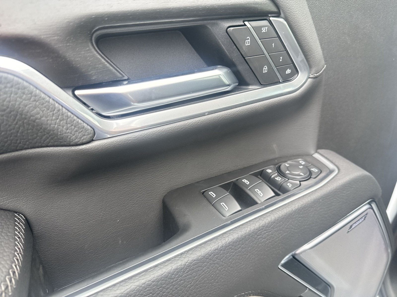 2026 GMC Sierra 3500HD Denali - Photo 10