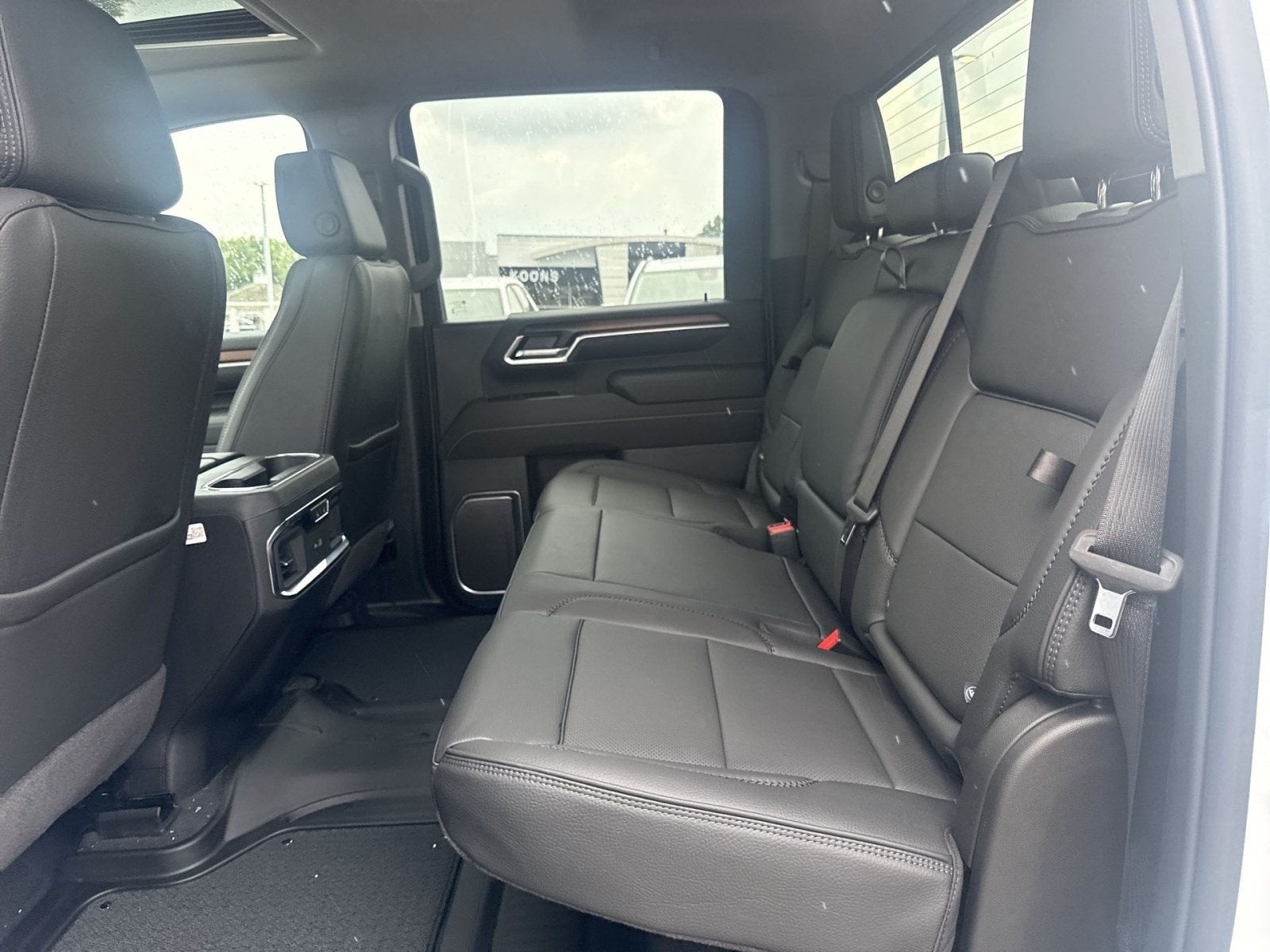 2026 GMC Sierra 3500HD Denali - Photo 17