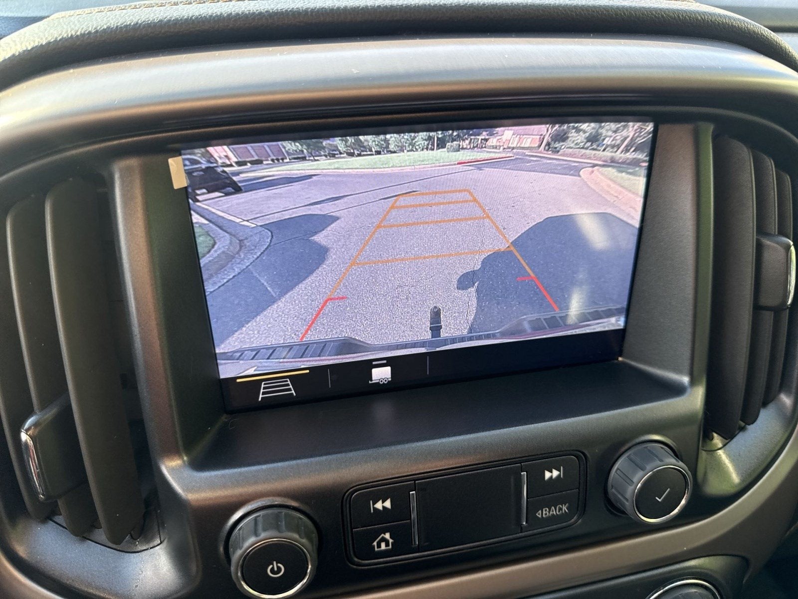 2022 GMC Canyon 4WD AT4 w/Leather