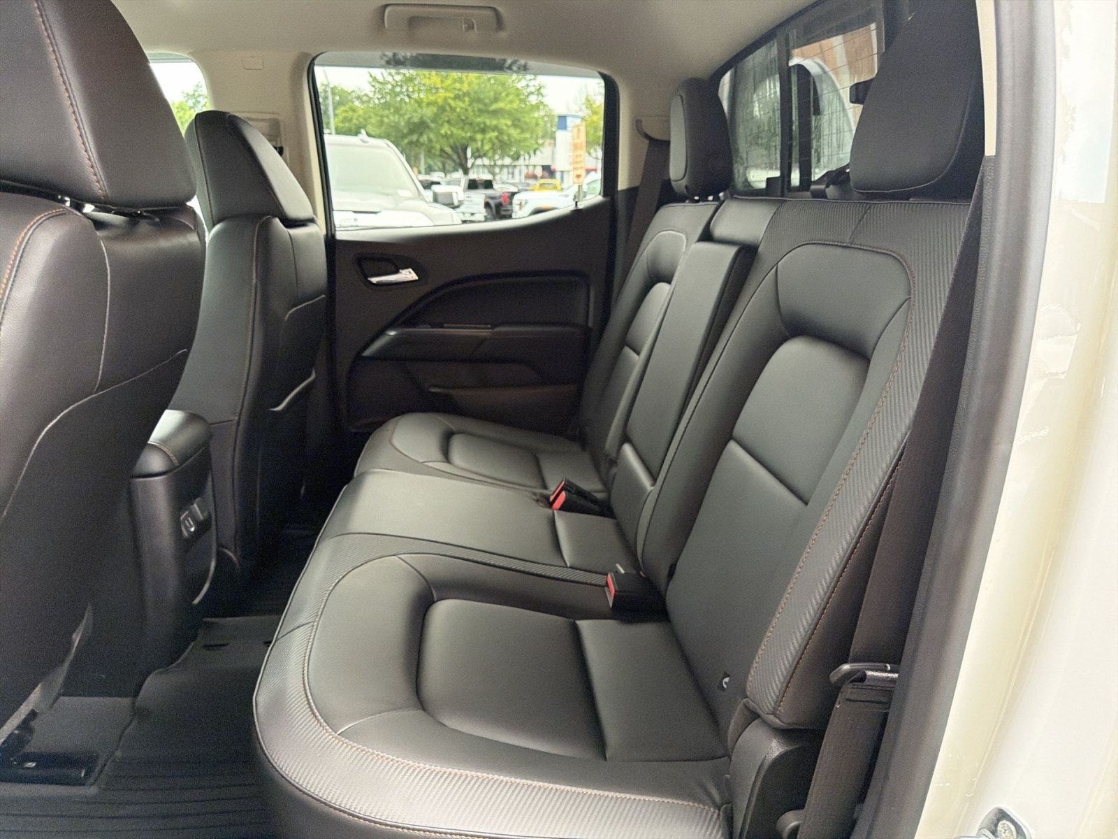 2022 GMC Canyon AT4 - Leather