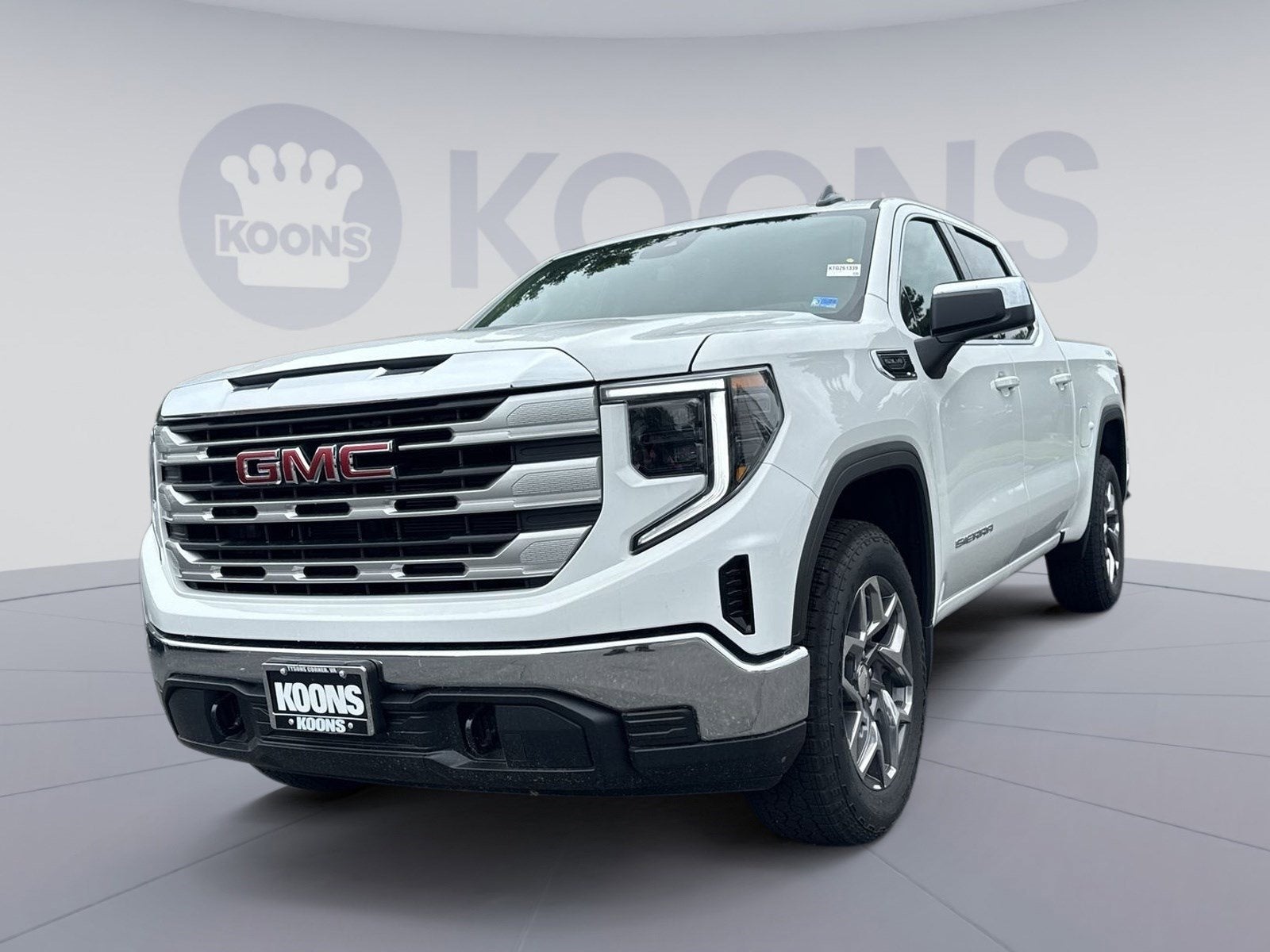 2026 GMC Sierra 4WD Crew Cab Short Box SLE's photo