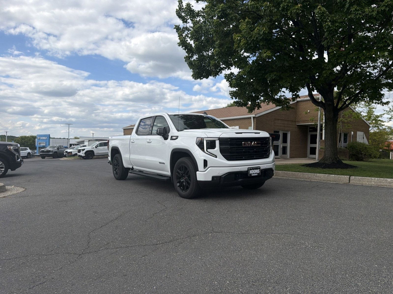 2026 GMC Sierra 1500 Elevation