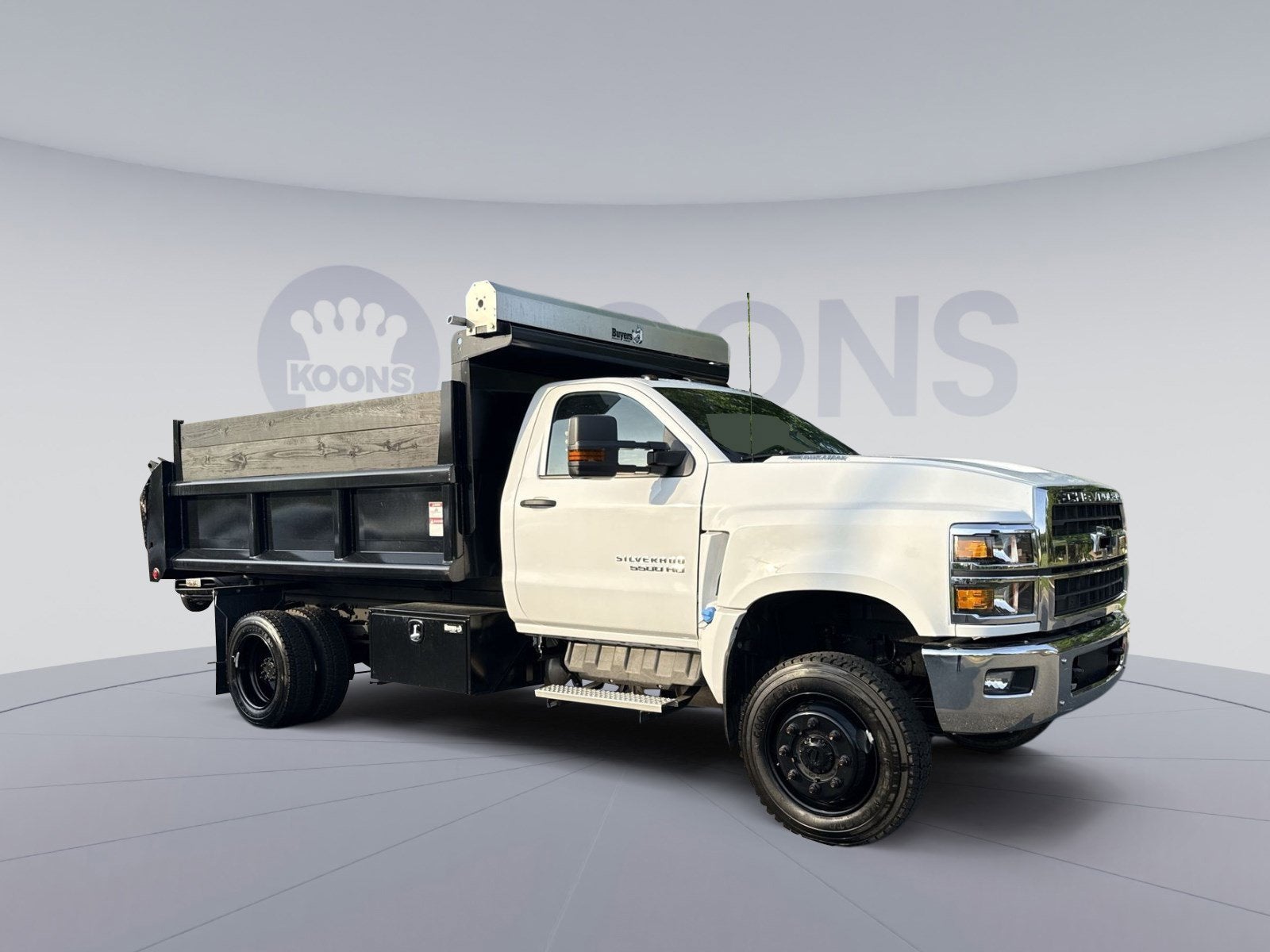 2024 Chevrolet Silverado 5500 HD Work Truck