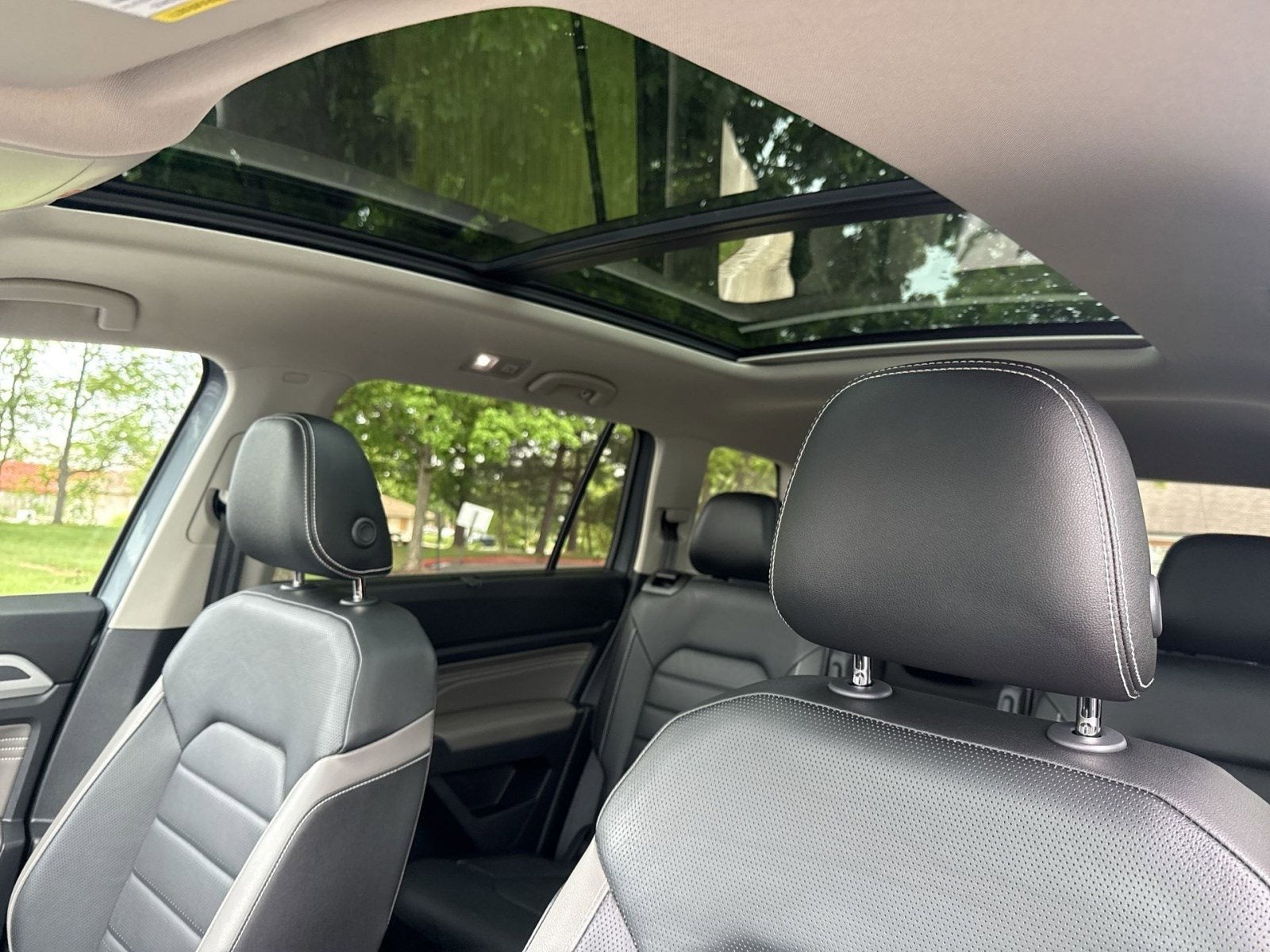 2023 Volkswagen Atlas 3.6L V6 SEL Premium R-Line
