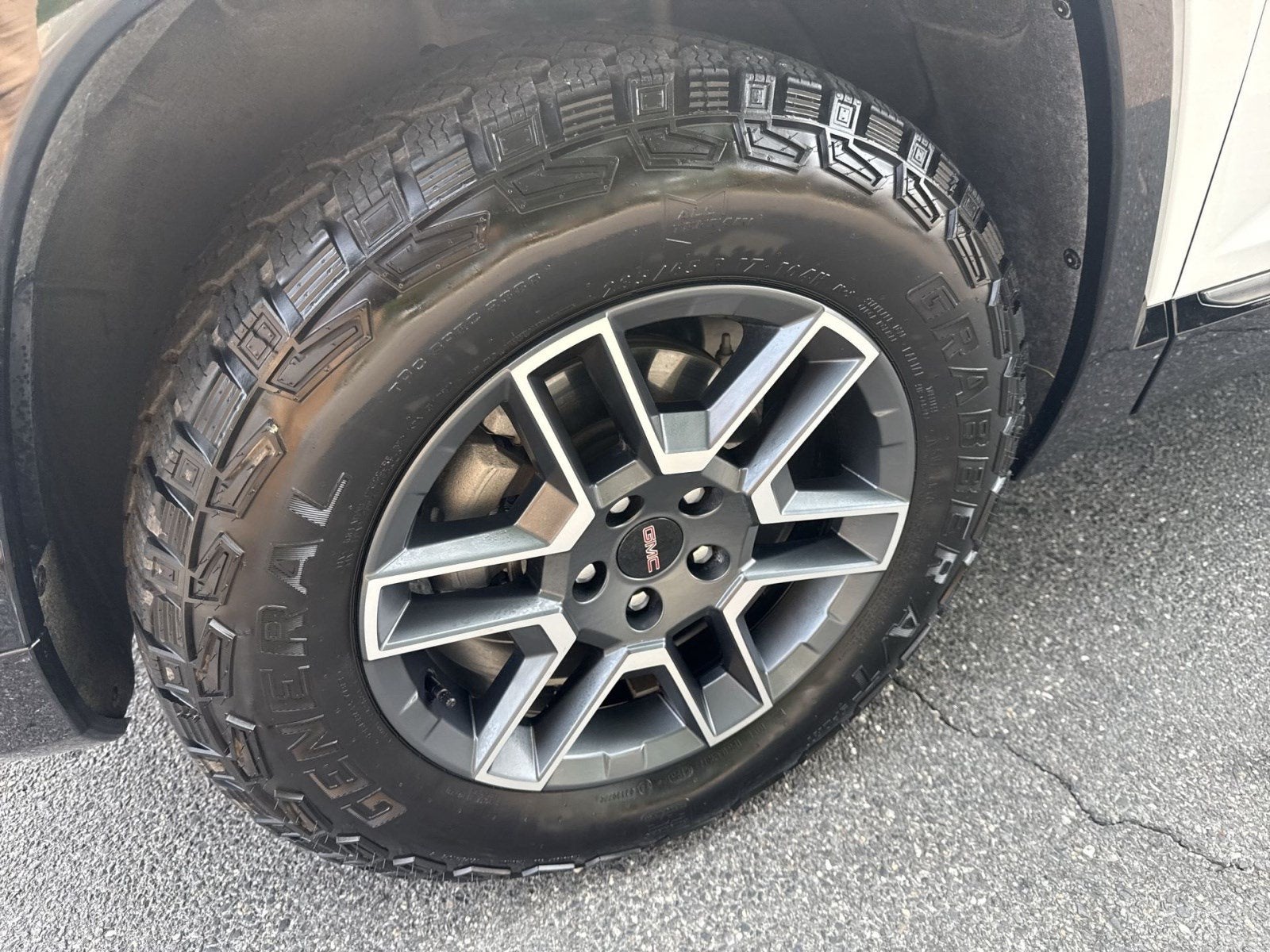 2026 GMC Terrain AT4