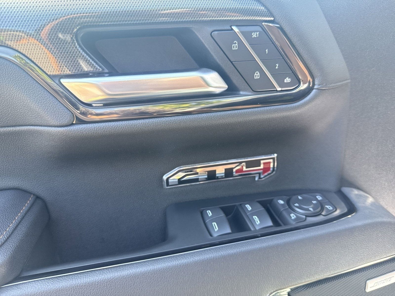 2025 GMC Sierra 1500 AT4