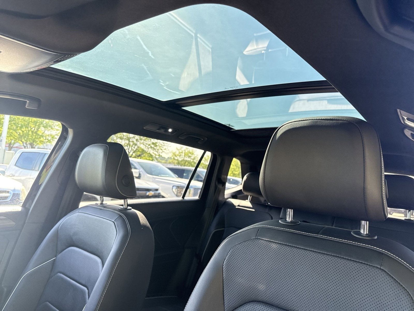 2022 Volkswagen Tiguan SEL R-Line