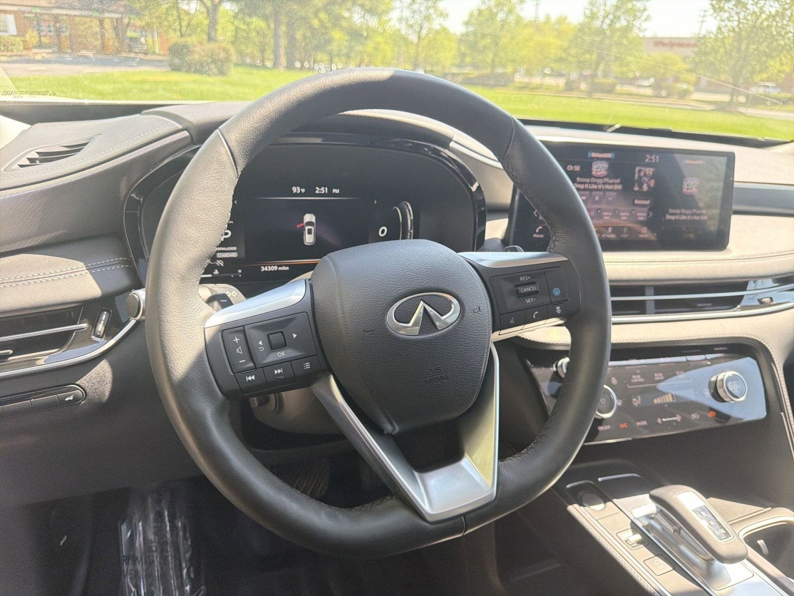 2023 INFINITI QX60 LUXE