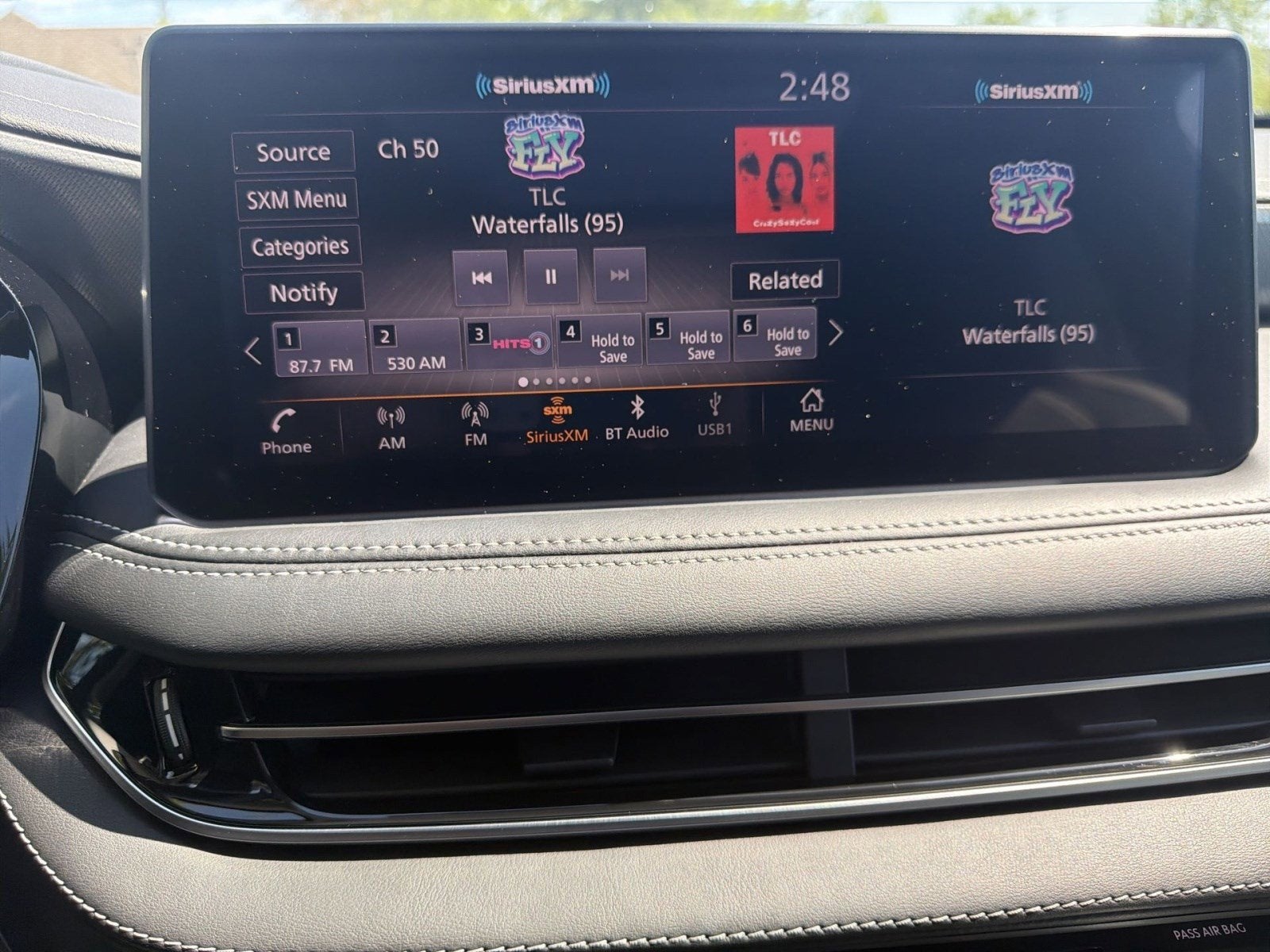 2023 INFINITI QX60 LUXE