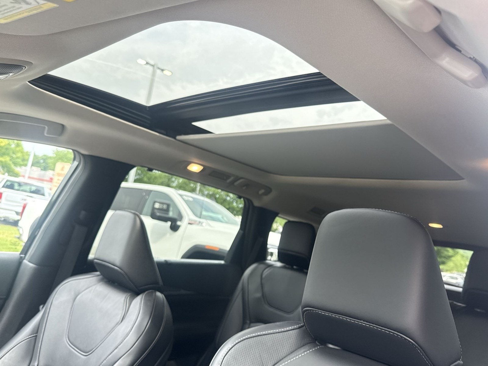 2023 INFINITI QX60 LUXE AWD