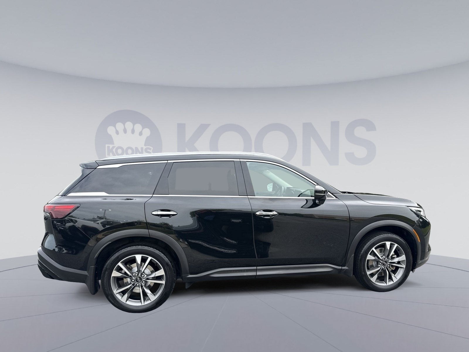 2023 INFINITI QX60 LUXE AWD