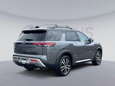 2024 Nissan Pathfinder Platinum