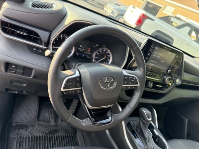 2022 Toyota Highlander XSE