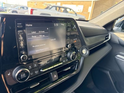 2022 Toyota Highlander XSE