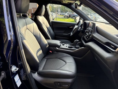 2022 Toyota Highlander XSE