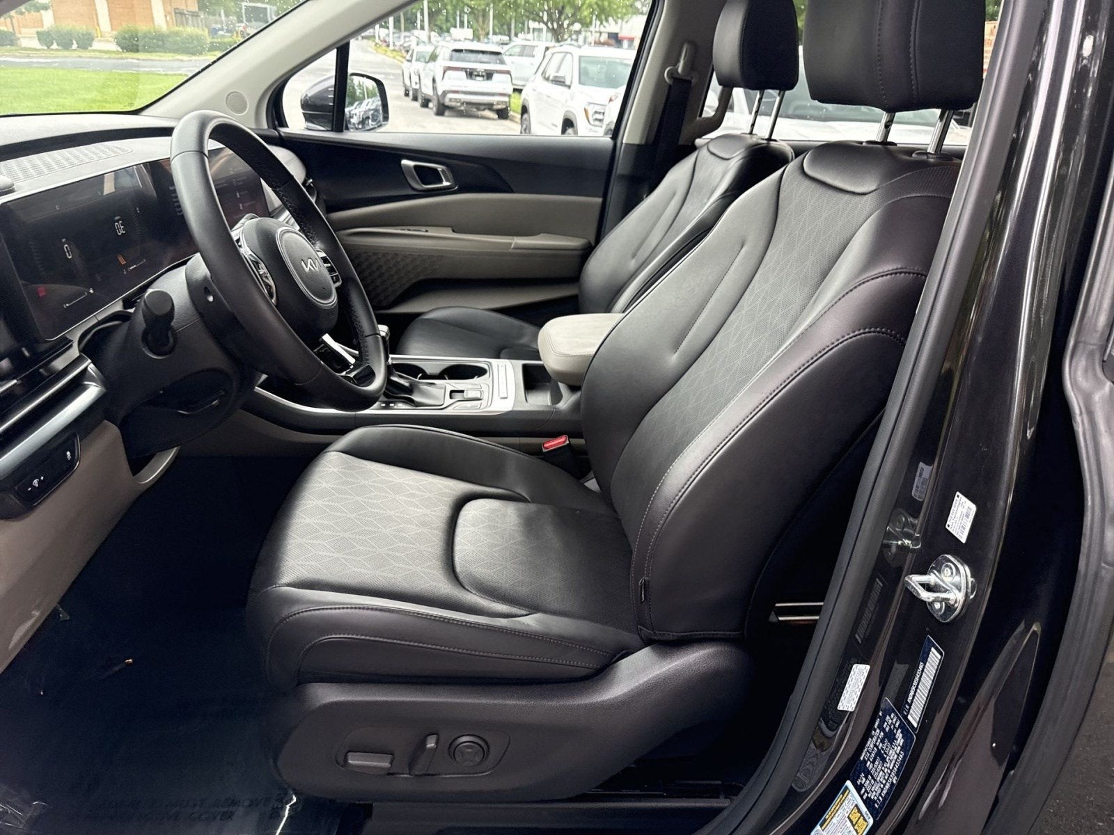 2025 Kia Carnival MPV LXS