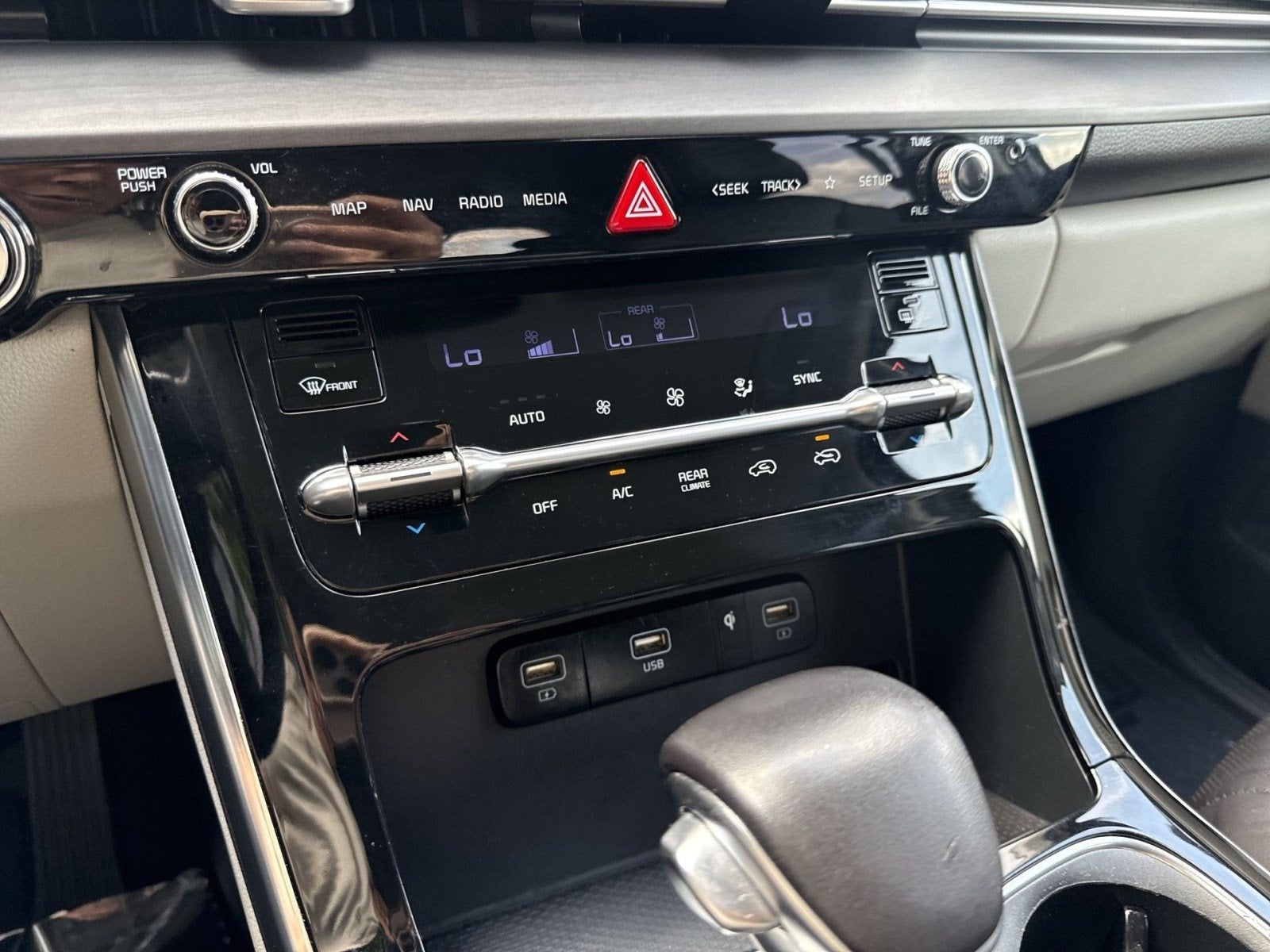 2022 Kia Carnival MPV EX