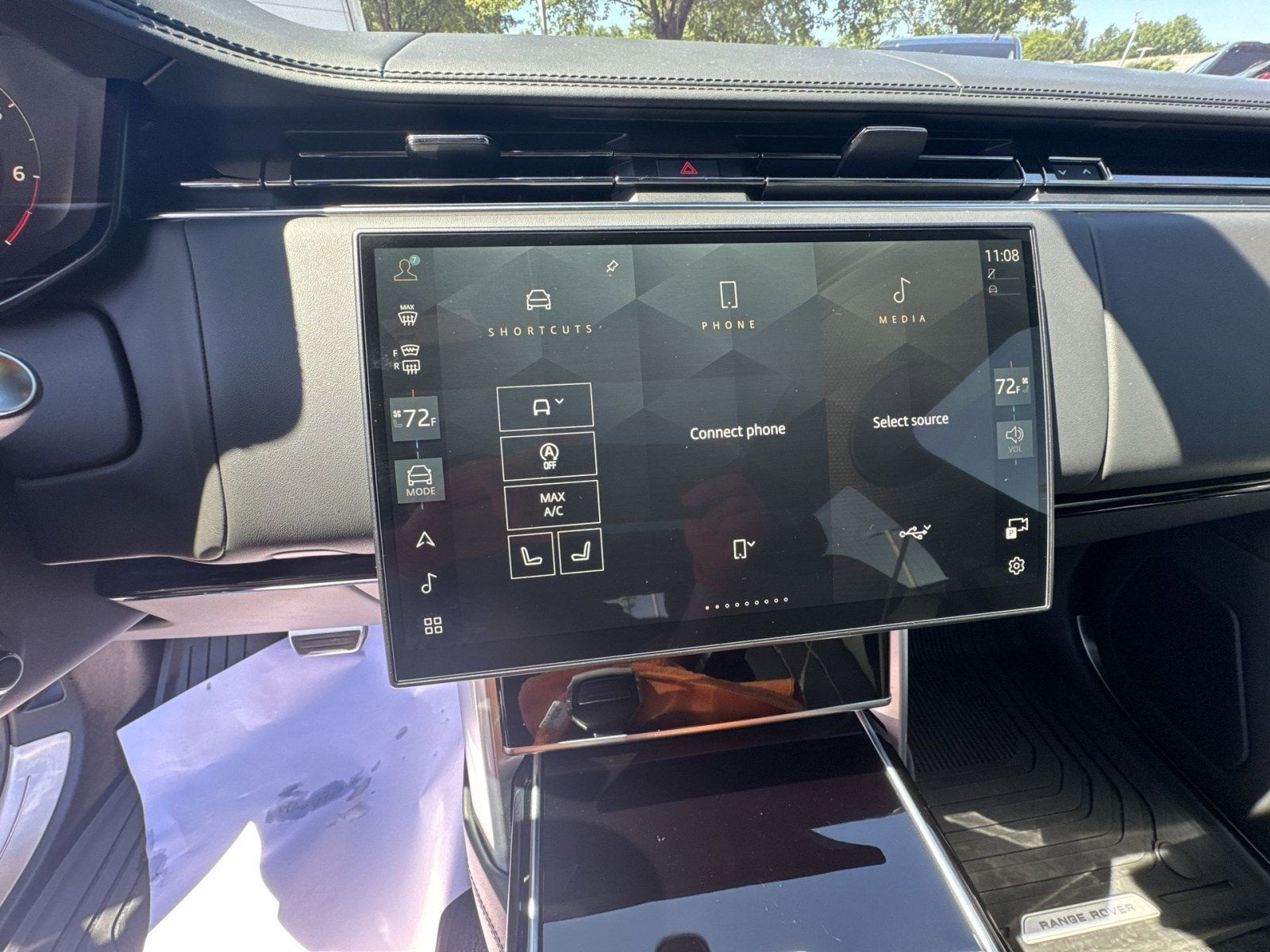 2025 Land Rover Range Rover SE