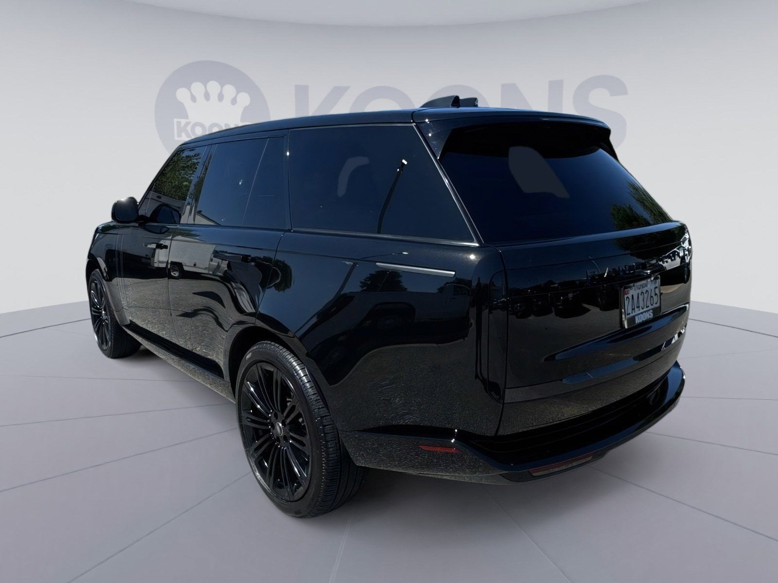 2025 Land Rover Range Rover SE