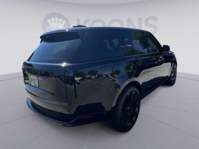 2025 Land Rover Range Rover SE