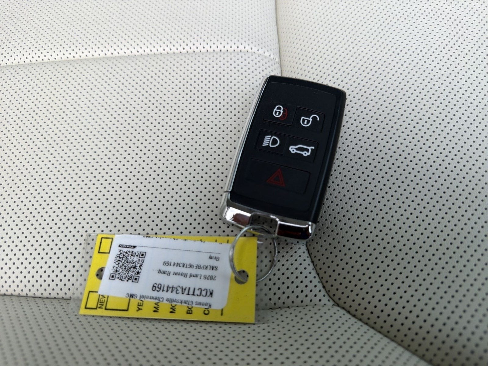 2026 Land Rover Range Rover P530 SE 7 Seat