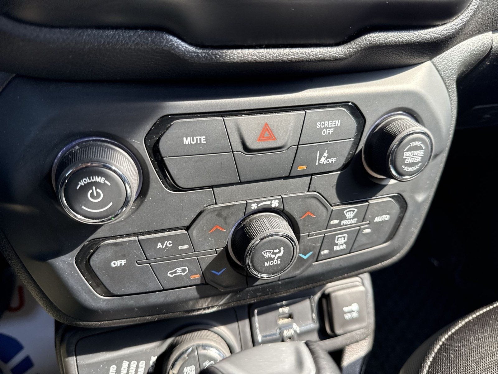 2023 Jeep Renegade Trailhawk