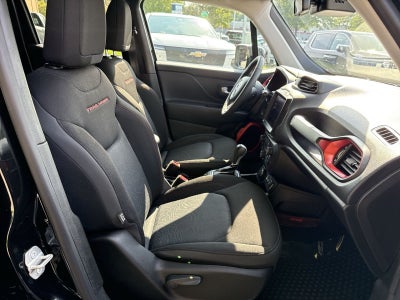 2023 Jeep Renegade Trailhawk